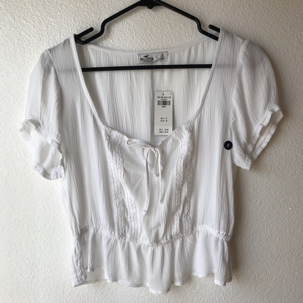 🚫SOLD Hollister Peplum Peasant Crop Top